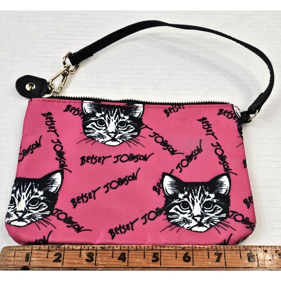 Betsey Johnson Pink Cat Print Wristlet Purse With Zippered Closure & Black Strap - Picture 2 of 5